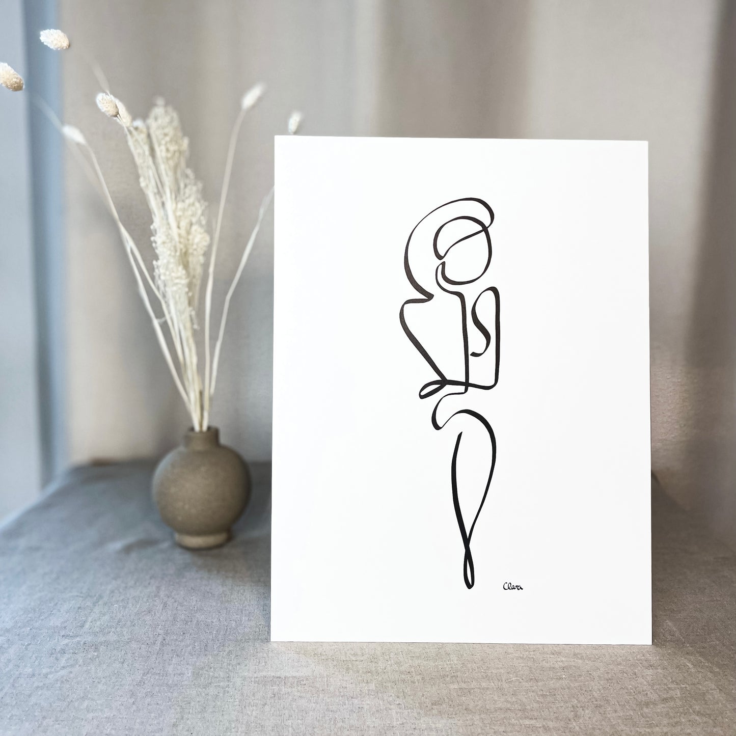 Special Nr. 10 "Madame Royale"-Leinwand-JUDITH CLARA-30x40 cm (zartweiß) Papier 300g-one-line-art