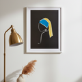 Pearl earring *Limited Edition* (cream white paper)